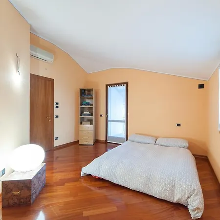 La Casa Di *